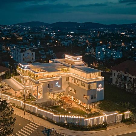 California Hotel 大叻 外观 照片